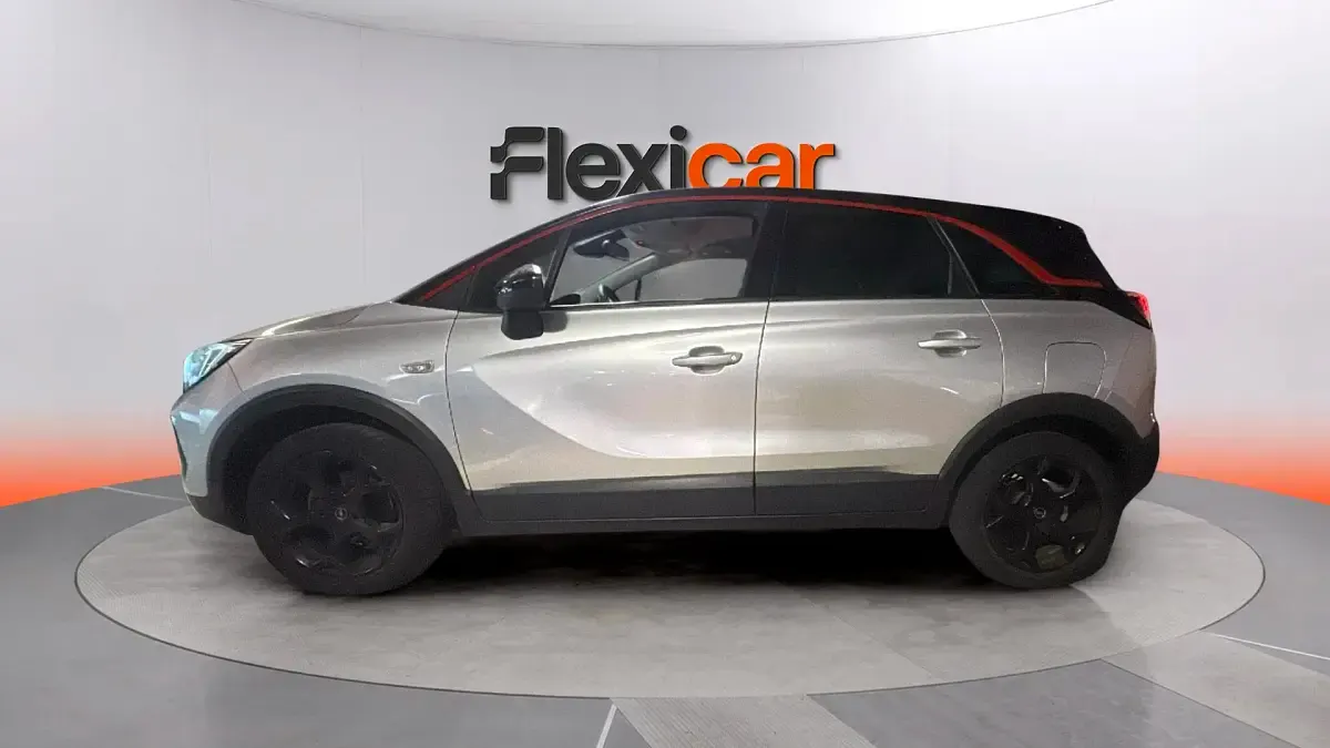 Usado Opel Crossland 110 CV (80 kW) 2023 Gris SUV