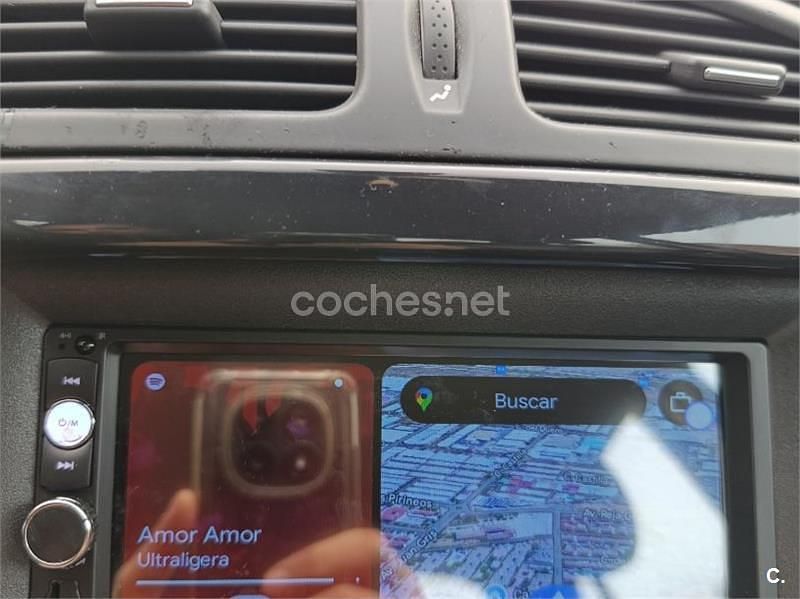 Usado Renault Laguna III Initiale 170 CV (125 kW) 2007 Gris / plata Berlina