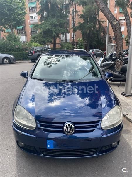 Azul Usado 2006 VW Golf V Highline Berlina | 4900 € (Precio justo) - Imagen 1/4