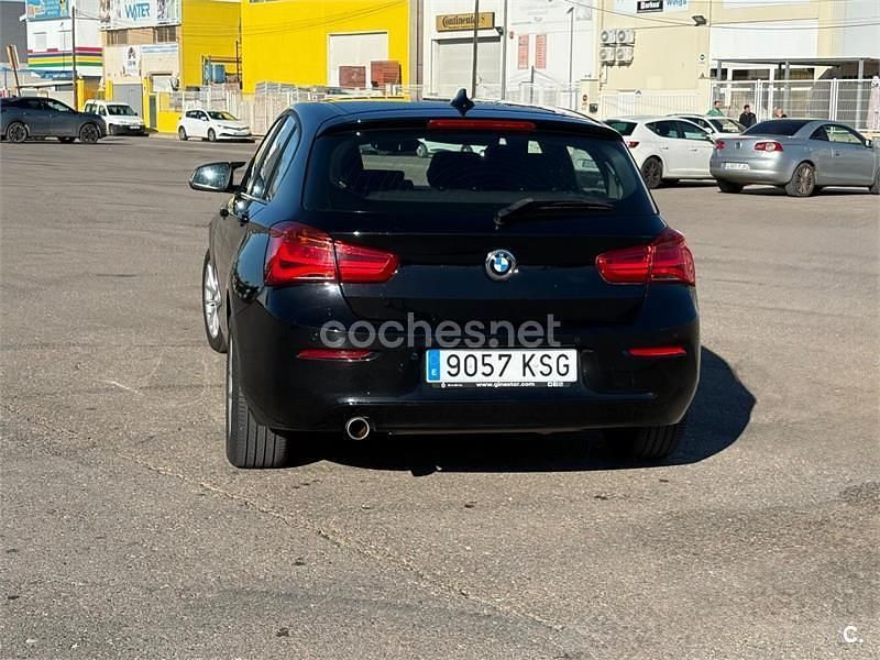 Usado BMW 116 109 CV (80 kW) 2018 Negro Utilitario