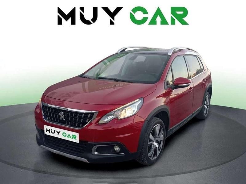 Usado Peugeot 2008 Allure 120 CV (88 kW) 2018 Rojo SUV