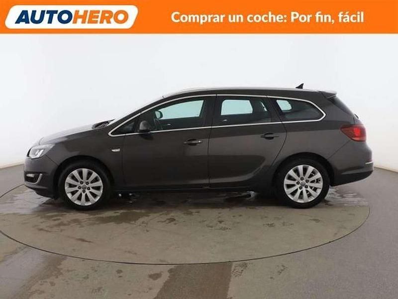 Usado Opel Astra Excellence 136 CV (100 kW) 2016 Gris Utilitario