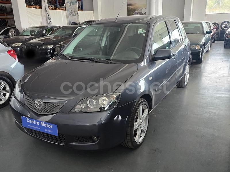 Gris / plata Usado 2007 Mazda 2 Sportive Berlina | 5990 € (Un poco caro) - Imagen 1/4