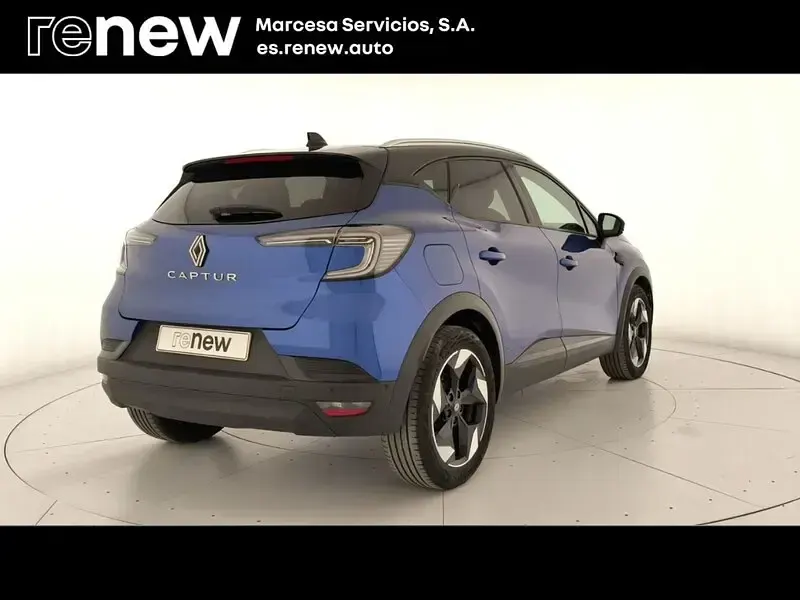 Usado Renault Captur Techno 100 CV (73 kW) 2025 Azul SUV