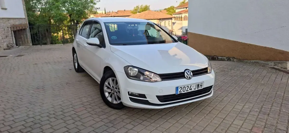 Usado VW Golf VII Edition 116 CV (85 kW) 2017 Blanco Utilitario