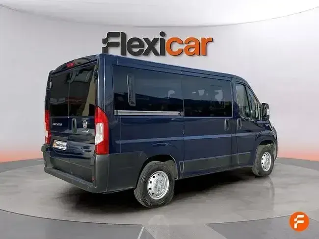 Usado Fiat Ducato 150 CV (110 kW) 2018 Azul Van