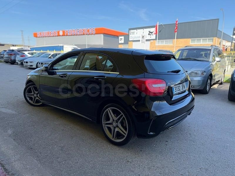 Usado Mercedes A200 AMG line 136 CV (100 kW) 2015 Negro Berlina