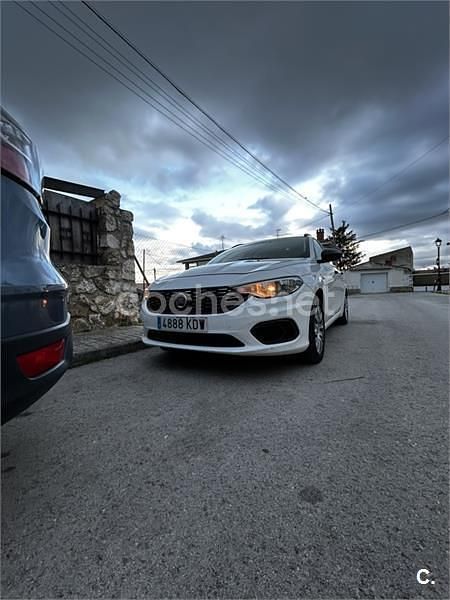 Usado Fiat Tipo Lounge 120 CV (88 kW) 2017 Blanco Berlina