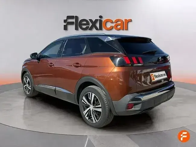 Usado Peugeot 3008 Allure 130 CV (95 kW) 2021 Naranja SUV