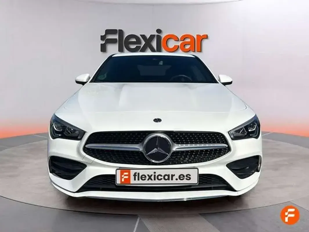 Usado Mercedes CLA180 136 CV (100 kW) 2022 Blanco Coupe