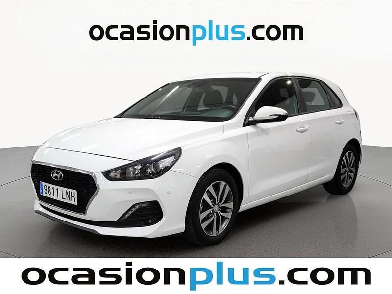 Usado Hyundai i30 120 CV (88 kW) 2021 Blanco Utilitario