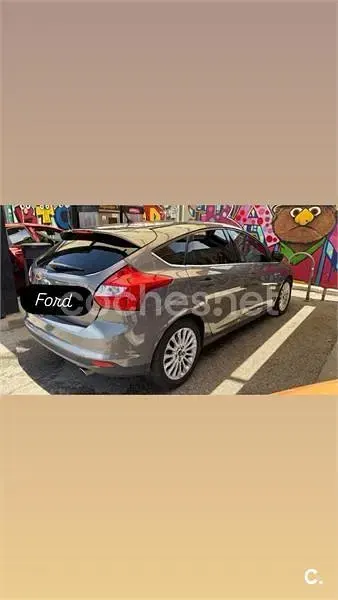 Usado Ford Focus Sport 163 CV (119 kW) 2012 Gris / plata Berlina