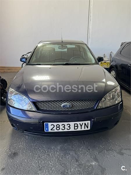 Azul Usado 2002 Ford Mondeo Ghia Berlina | 2000 € (Precio justo) - Imagen 1/1