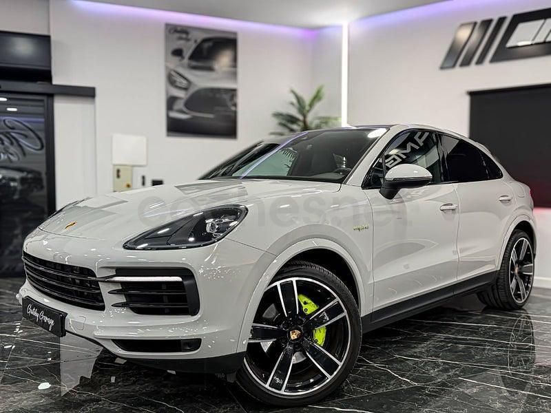 Usado Porsche Cayenne 462 CV (339 kW) 2020 Gris / plata SUV