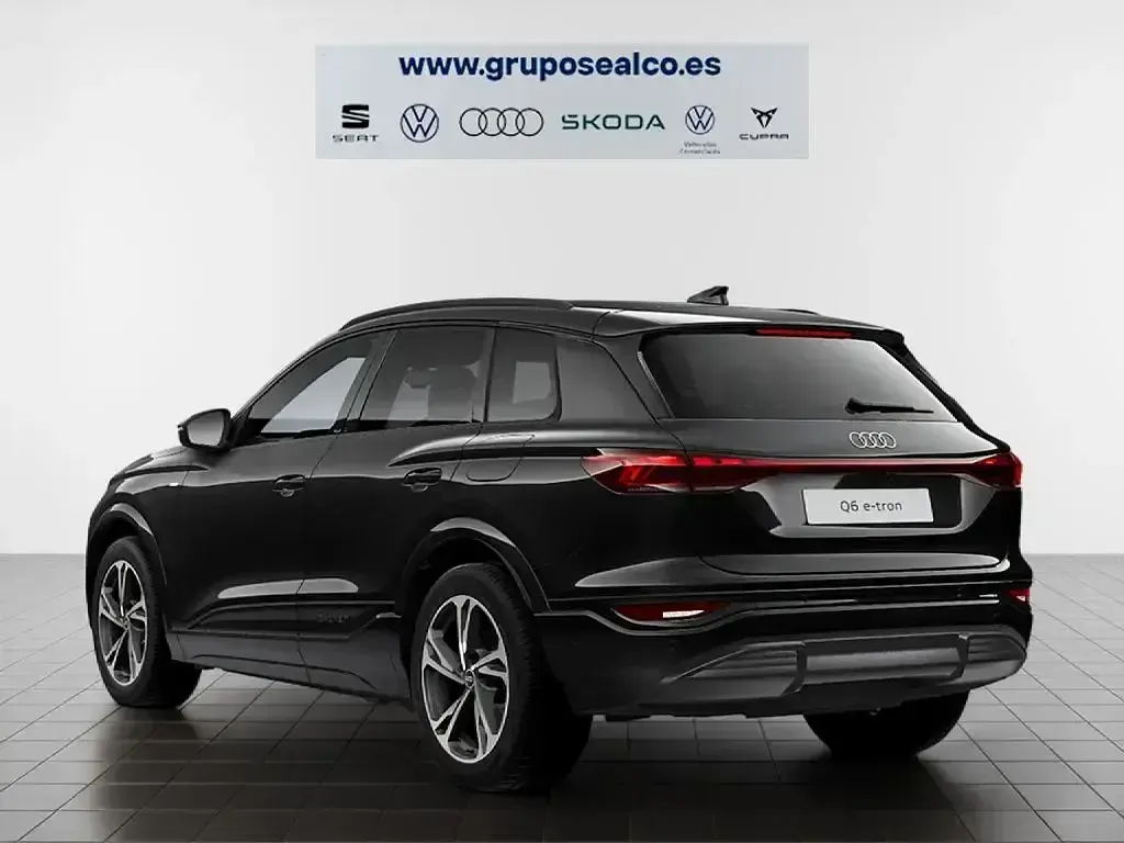 Nuevo Audi Q6 e-tron S-Line 225 kW (306 CV) 2026 Negro SUV