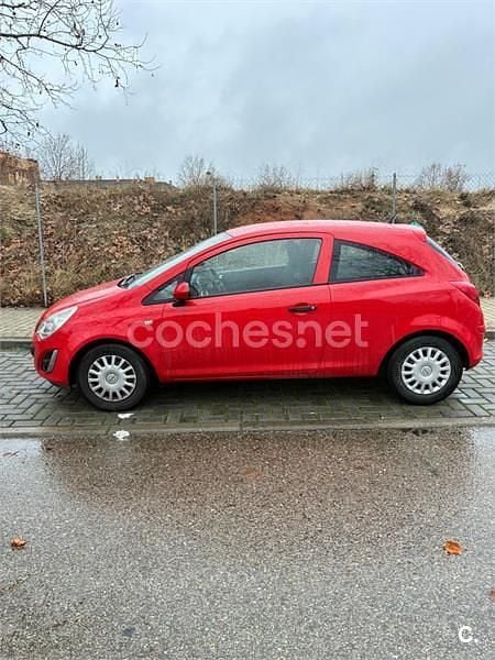 Usado Opel Corsa Selective 75 CV (55 kW) 2012 Rojo Berlina