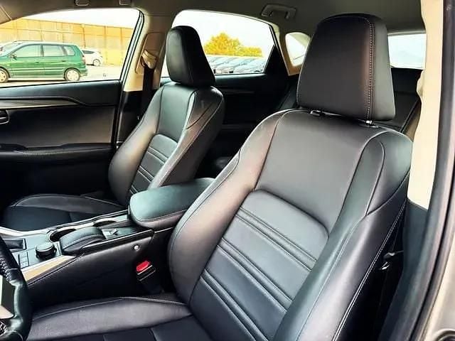 Używany Lexus NX300h Executive Line 197 KM (144 kW) 2015 SUV