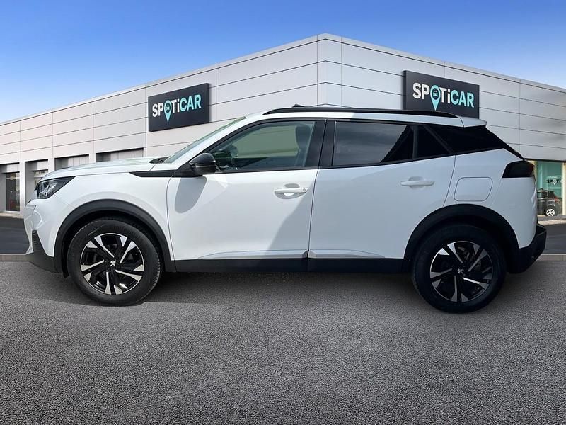 Usado Peugeot 2008 Allure 100 CV (73 kW) 2022 Blanco SUV