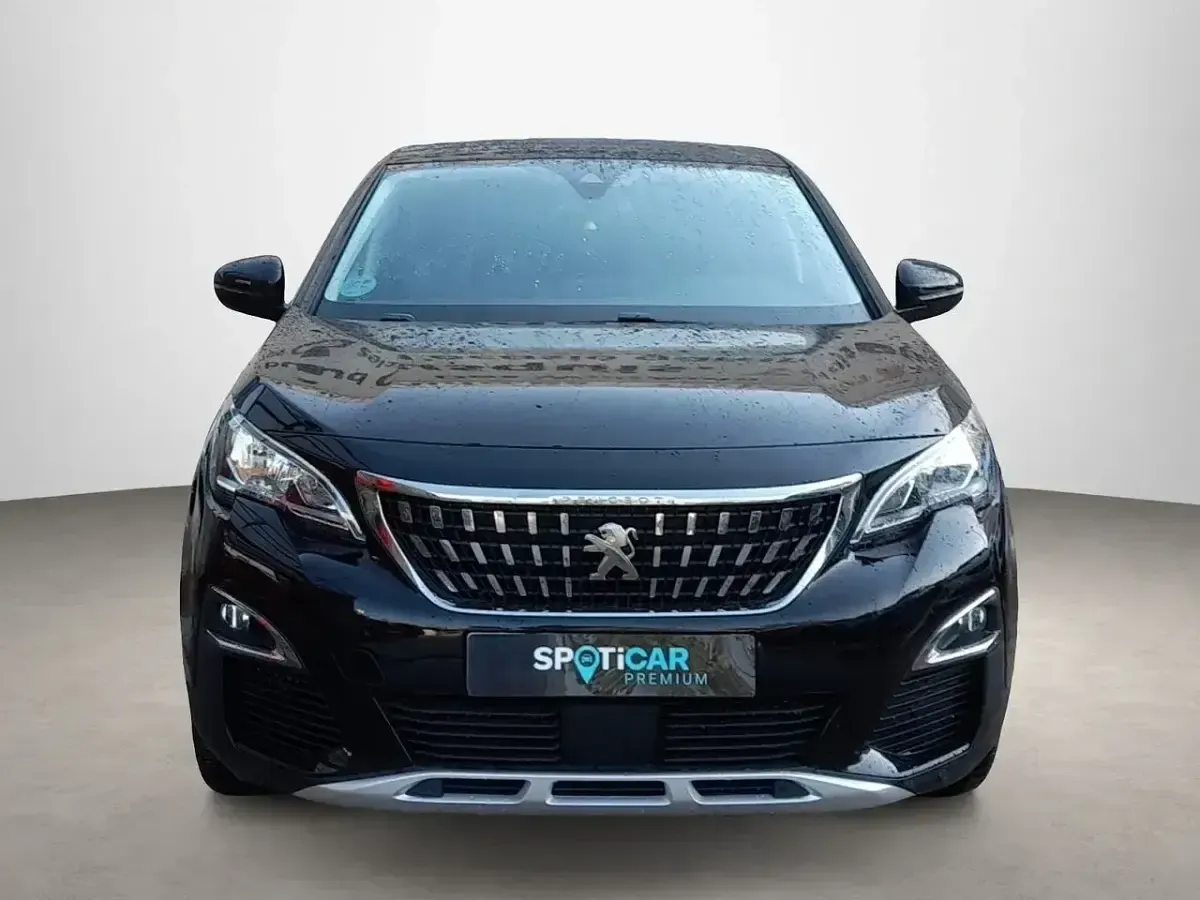 Usado Peugeot 3008 Allure 130 CV (95 kW) 2020 Negro SUV