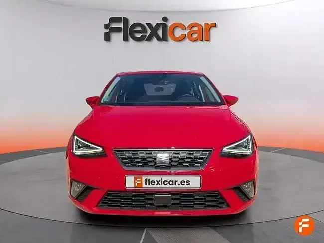 Usado Seat Ibiza Style 110 CV (80 kW) 2023 Rojo Utilitario