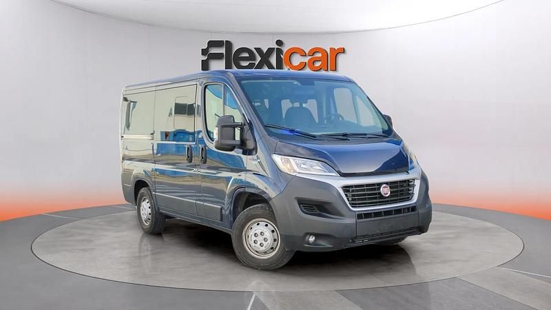 Usado Fiat Ducato 150 CV (110 kW) 2018 Azul Van