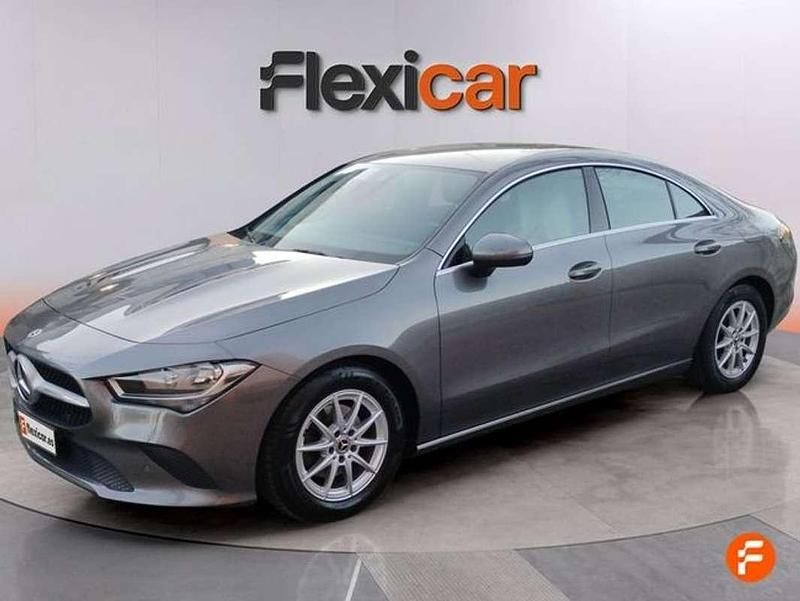 Usado Mercedes CLA180 136 CV (100 kW) 2021 Gris Berlina