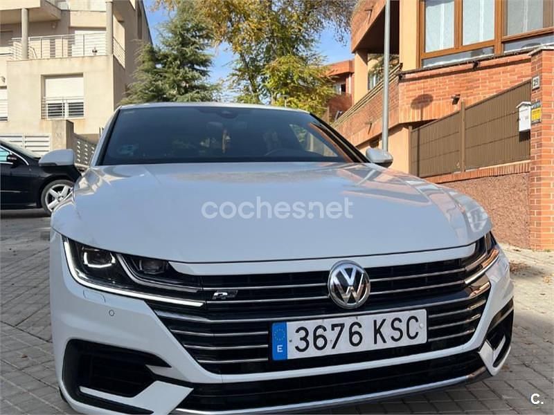 Blanco Usado 2018 VW Arteon R-line Berlina | 19.000 € (Buen precio) - Imagen 1/4