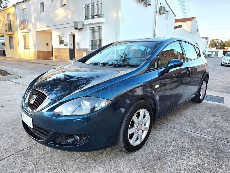 Usado Seat Leon Stylance 105 CV (77 kW) 2007 Azul Utilitario