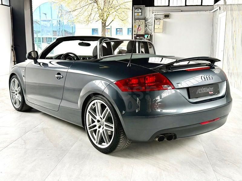 Usado Audi TT Roadster S-Line 200 CV (147 kW) 2008 Gris / plata Descapotable