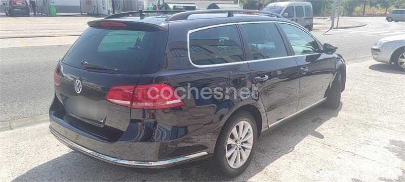Usado VW Passat Edition 105 CV (77 kW) 2013 Negro Familiar