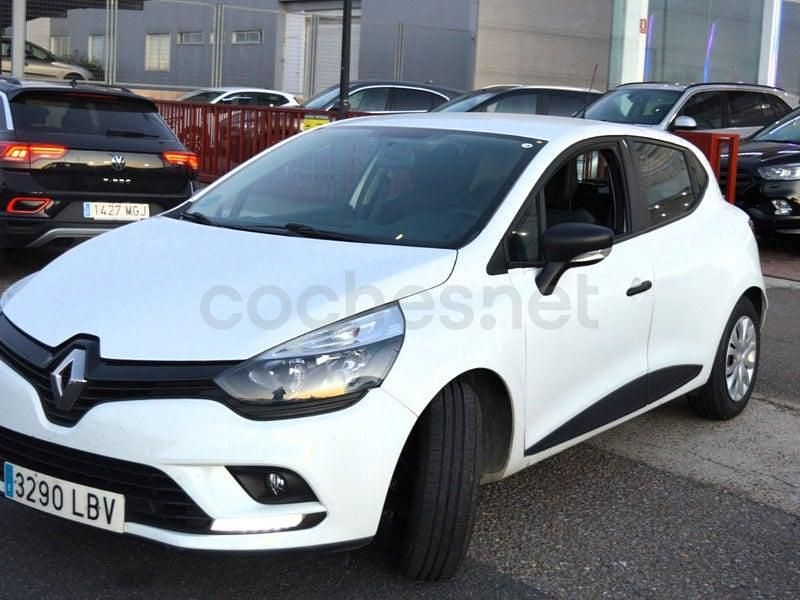 Usado Renault Clio IV Business 75 CV (55 kW) 2019 Blanco Berlina