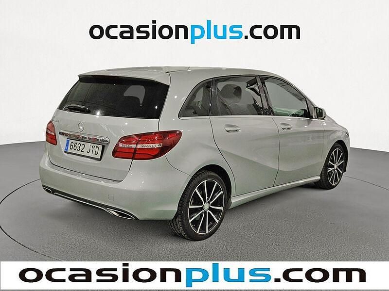 Usado Mercedes B200 136 CV (100 kW) 2017 Gris plata Monovolumen