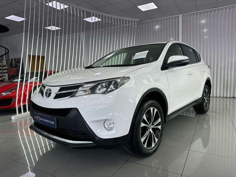 Blanco Usado 2016 Toyota RAV4 Advance SUV | 16.990 € - Imagen 1/4
