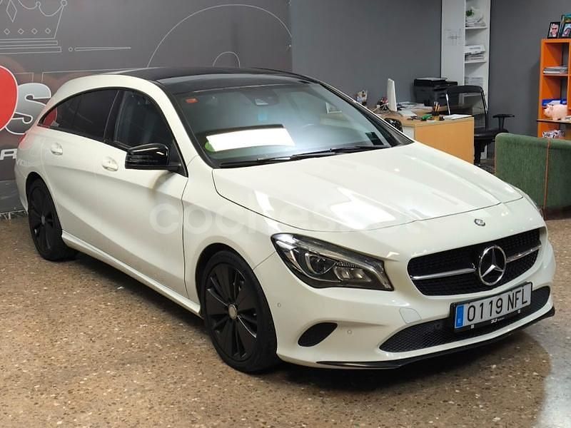 Blanco Usado 2016 Mercedes CLA220 Shooting Brake Familiar | 15.990 € (Super precio) - Imagen 1/4