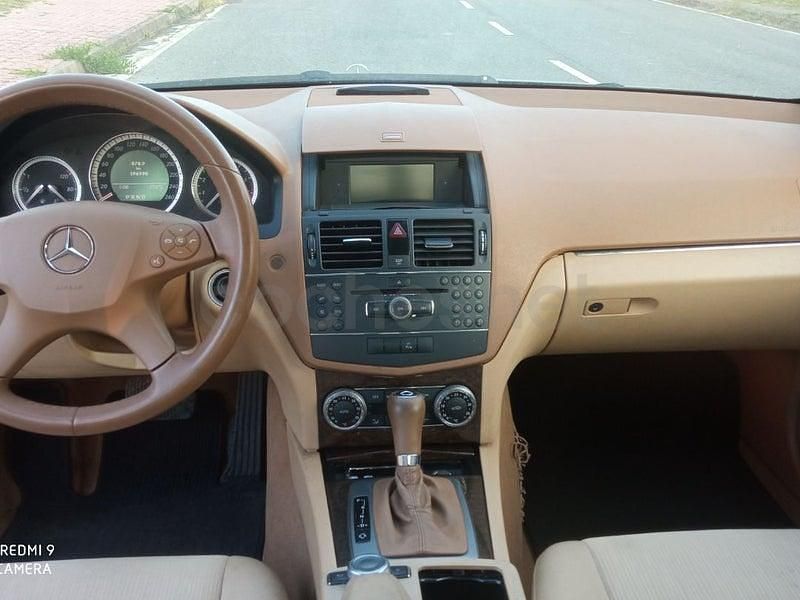 Usado Mercedes C200 Avantgarde 184 CV (135 kW) 2007 Beige Berlina