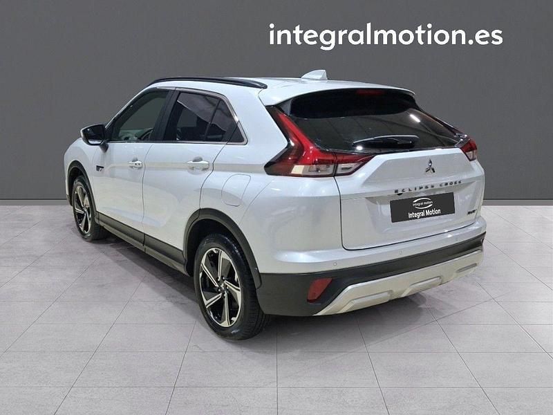 Usado Mitsubishi Eclipse Cross 187 CV (137 kW) 2025 Blanco SUV