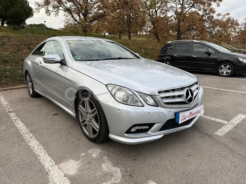 Usado Mercedes E350 292 CV (214 kW) 2009 Gris / plata Coupe