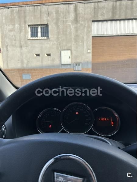 Gris / plata Usado 2014 Dacia Sandero Stepway Utilitario | 5500 € (Super precio) - Imagen 1/4
