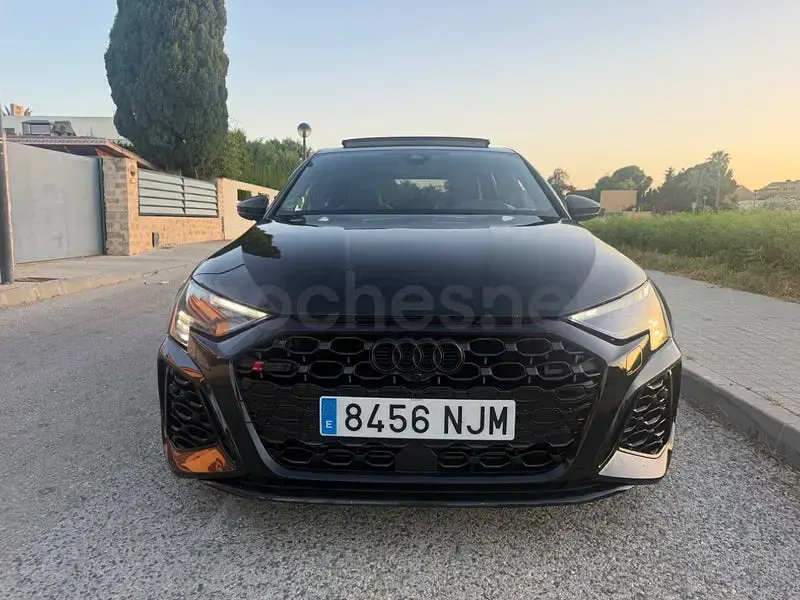 Usado Audi RS3 Ambiente 400 CV (294 kW) 2023 Negro Berlina