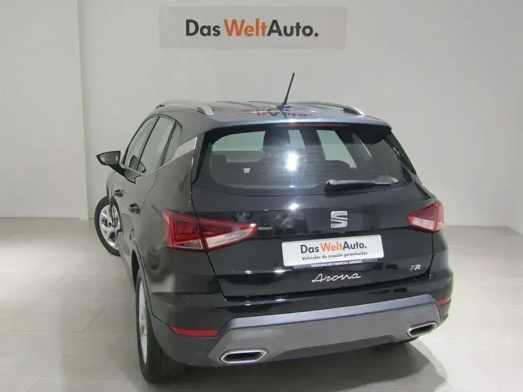 Usado Seat Arona FR 116 CV (85 kW) 2024 Negro SUV