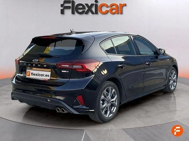 Usado Ford Focus ST-Line 125 CV (91 kW) 2023 Negro Berlina