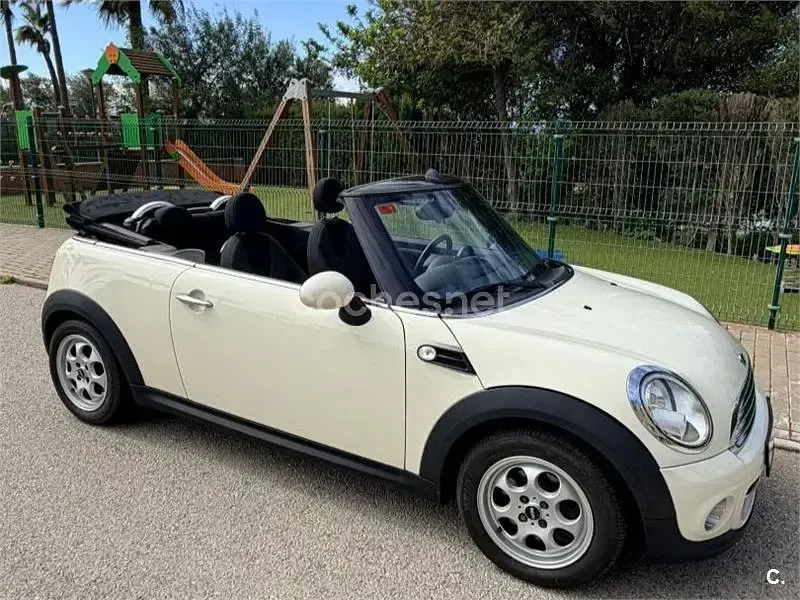 Usado Mini Cooper Cabriolet 122 CV (89 kW) 2013 Beige Descapotable