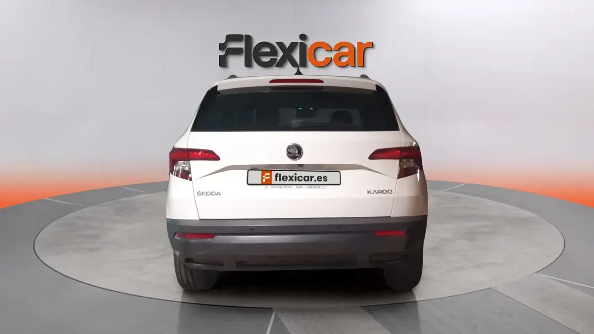 Usado Skoda Karoq Ambition 116 CV (85 kW) 2019 Blanco SUV