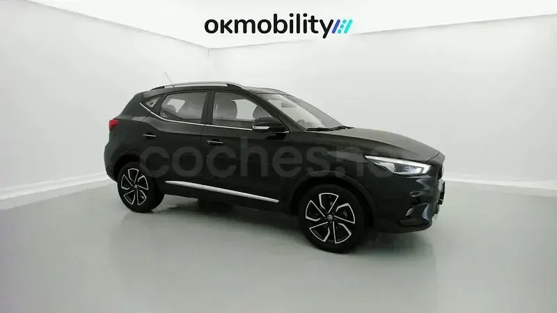 Usado MG ZS Luxury 111 CV (81 kW) 2023 Negro SUV