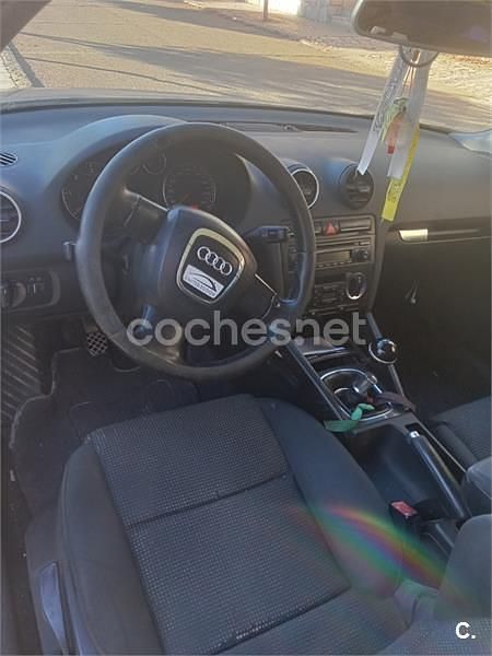 Usado Audi A3 Ambition 140 CV (102 kW) 2007 Gris / plata Berlina