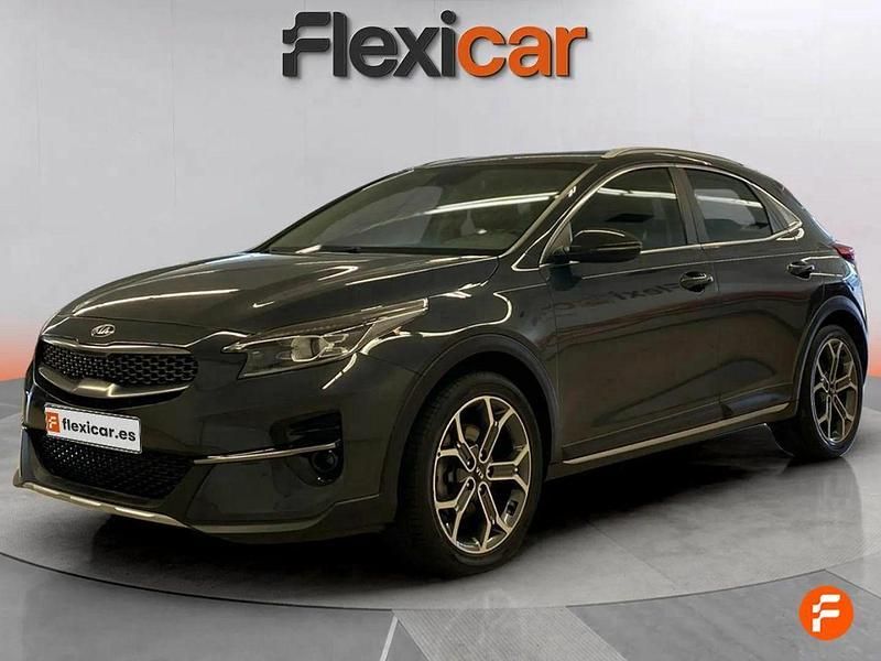 Usado Kia XCeed 120 CV (88 kW) 2020 Gris SUV