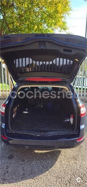 Usado Ford Mondeo Trend 140 CV (102 kW) 2011 Azul Familiar