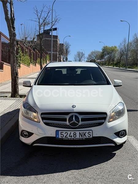 Usado Mercedes A200 Urban 156 CV (114 kW) 2014 Blanco Berlina