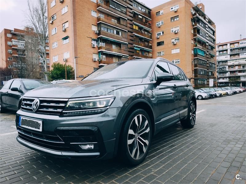 Gris / plata Usado 2019 VW Tiguan Sportline SUV | 28.000 € (Precio justo) - Imagen 1/4