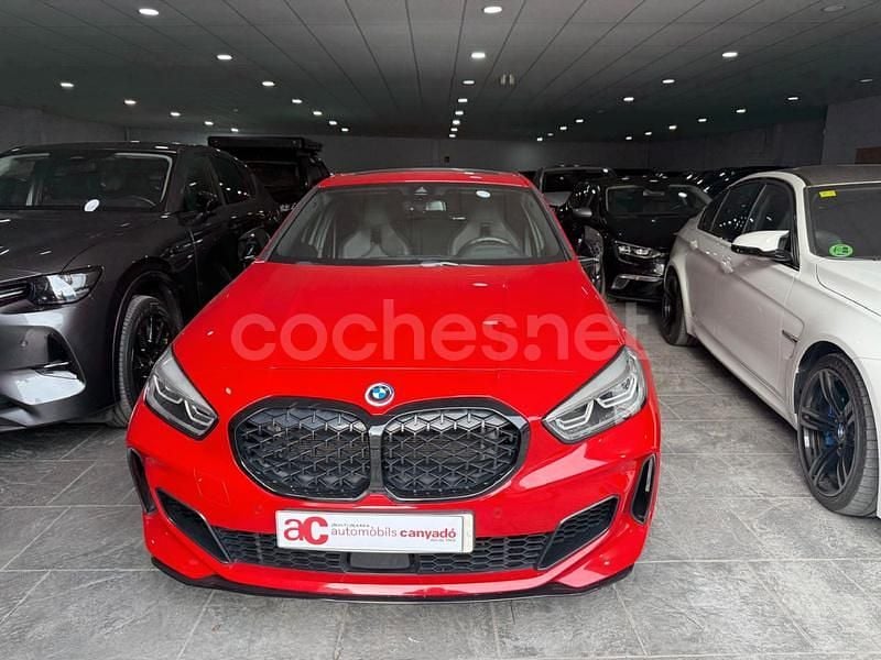 Rojo Usado 2021 BMW M135 Utilitario | 39.500 € (Un poco caro) - Imagen 1/4
